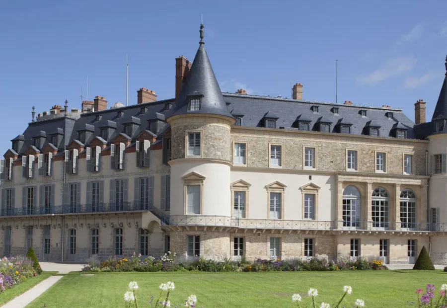 Centre des monuments nationaux, photographie de la façade du château