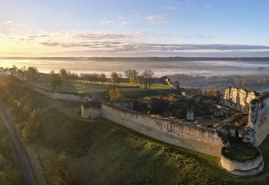 Centre des monuments nationaux, photographie aérienne des ruines