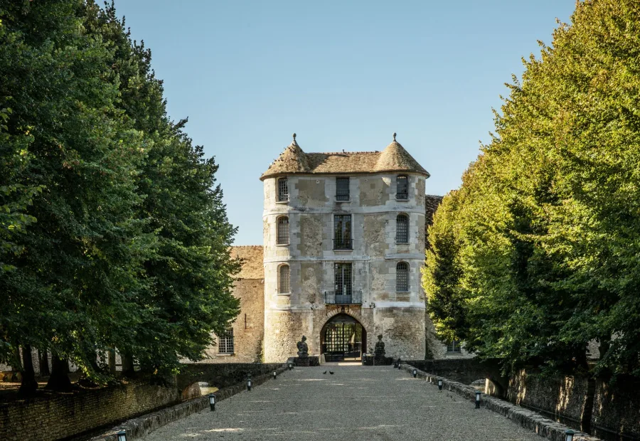 Château de Villiers le Mahieu, photographie du pont-levis